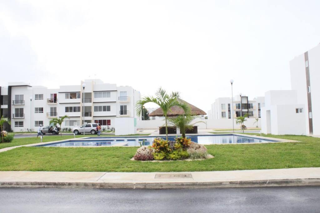 Apartamento Depa de PLAYA c/ALBERCA cerca de la 5a AVENIDA Playa del Carmen Exterior foto