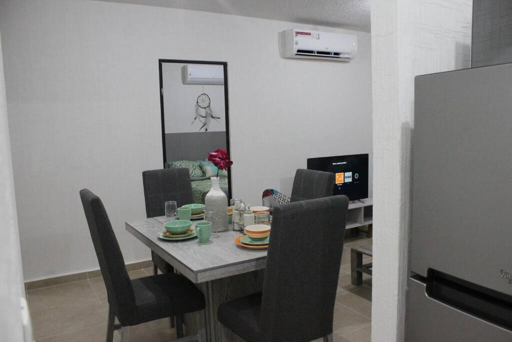 Apartamento Depa de PLAYA c/ALBERCA cerca de la 5a AVENIDA Playa del Carmen Exterior foto